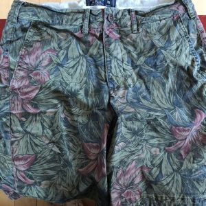 Size 28 Abercrombie shorts